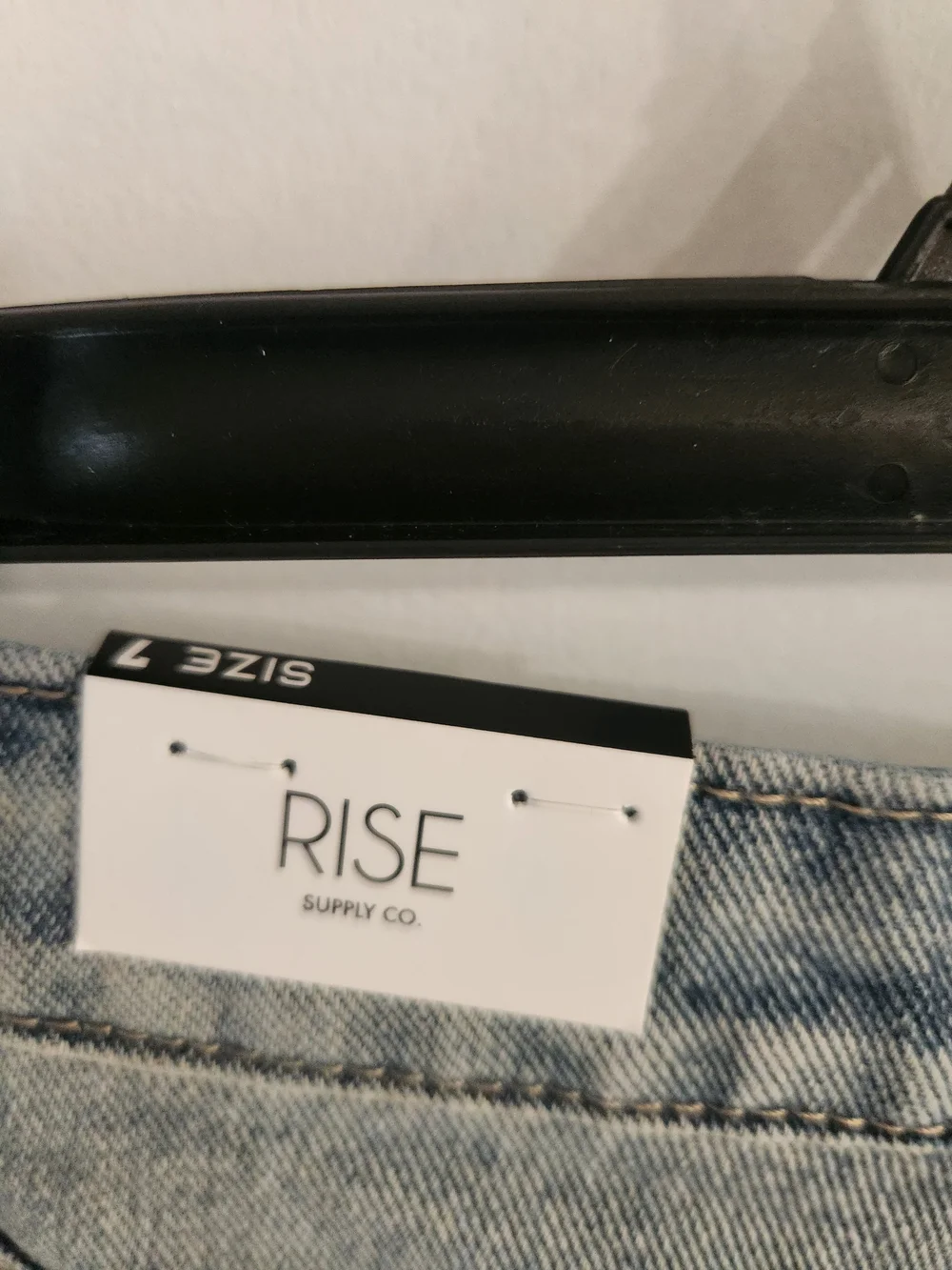 NWT RISE Supply Co. Cargo Dad Jorts — Size 7 - Picture 5 of 5